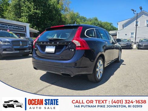 Used 2016 Volvo V60 T5 Premier w/ Convenience Package FWD image 5