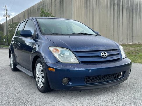 Used 2004 Scion xA FWD image 3