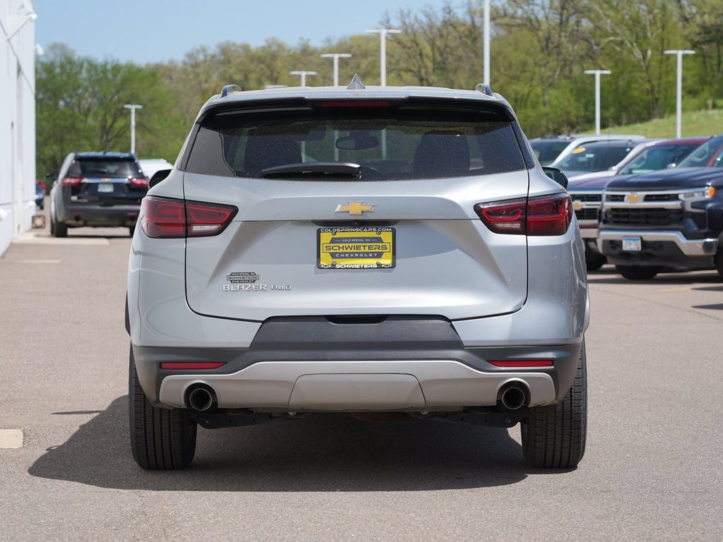 Used 2023 Chevrolet Blazer LT w/ Convenience Package AWD/4WD image 4