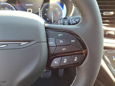 New 2027 Chrysler Pacifica Limited w/ S Appearance Package FWD image 21