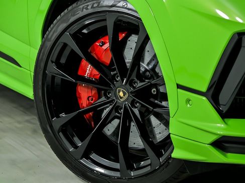 Used 2023 Lamborghini Urus S image 4