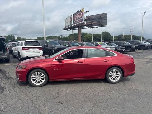 Used 2016 Chevrolet Malibu LT FWD image 5