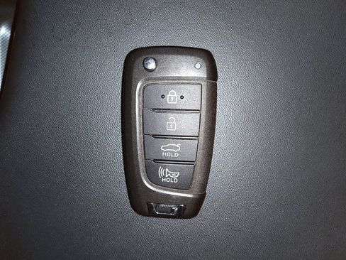 Used 2023 Hyundai Sonata SE FWD image 32