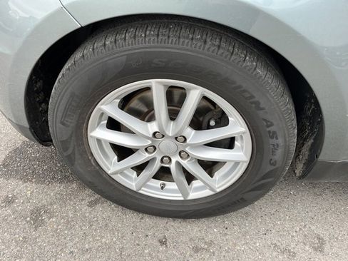 Used 2015 Land Rover Range Rover Sport SE image 22