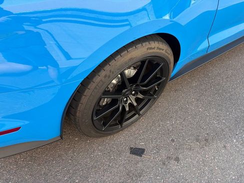 Used 2017 Ford Mustang Shelby GT350 RWD image 13