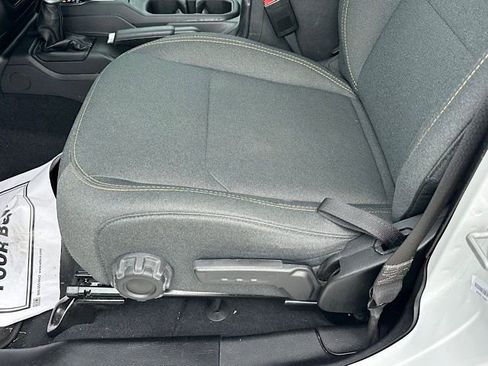 Used 2025 Jeep Wrangler Sahara AWD/4WD image 13