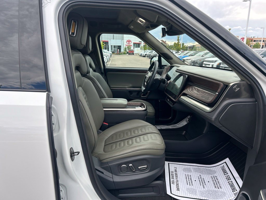 Used 2022 Rivian R1T Adventure AWD/4WD image 12