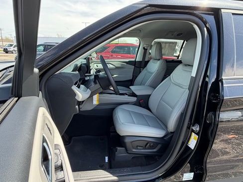 Used 2026 Ford Explorer Active w/ Active Comfort Package AWD/4WD image 13