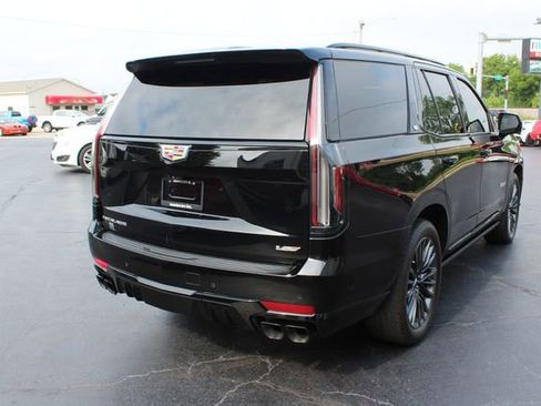 Used 2023 Cadillac Escalade V AWD/4WD image 11