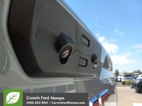 Used 2024 GMC Sierra 2500 AT4X image 29