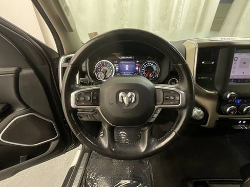 Used 2022 RAM 1500 Laramie AWD/4WD image 11