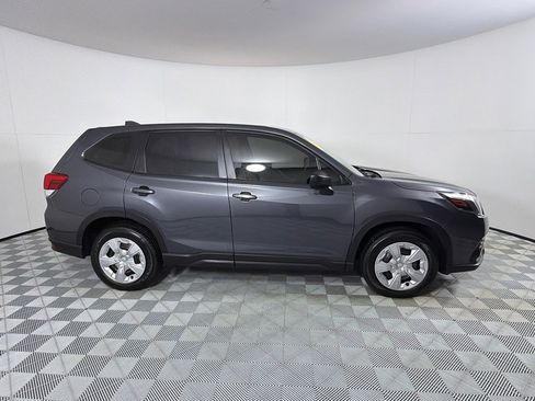 Used 2022 Subaru Forester AWD/4WD image 4