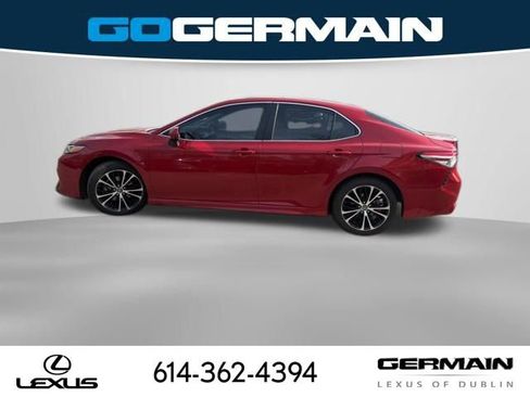 Used 2020 Toyota Camry SE image 10