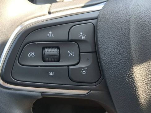 Used 2022 Buick Envision Essence w/ Technology Package II FWD image 23
