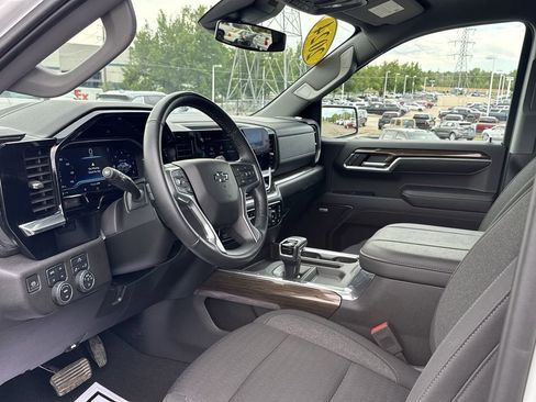 Used 2024 Chevrolet Silverado 1500 RST w/ Convenience Package II AWD/4WD image 13