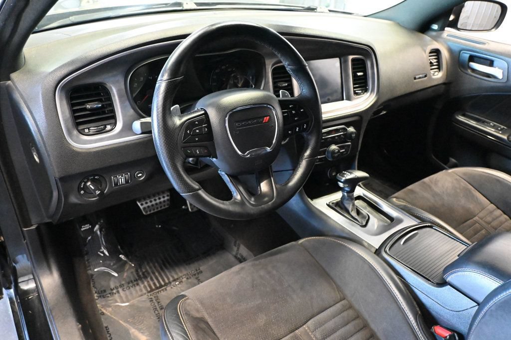 Used 2018 Dodge Charger R/T RWD image 10