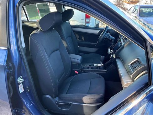 Used 2019 Subaru Legacy 2.5i Premium image 8