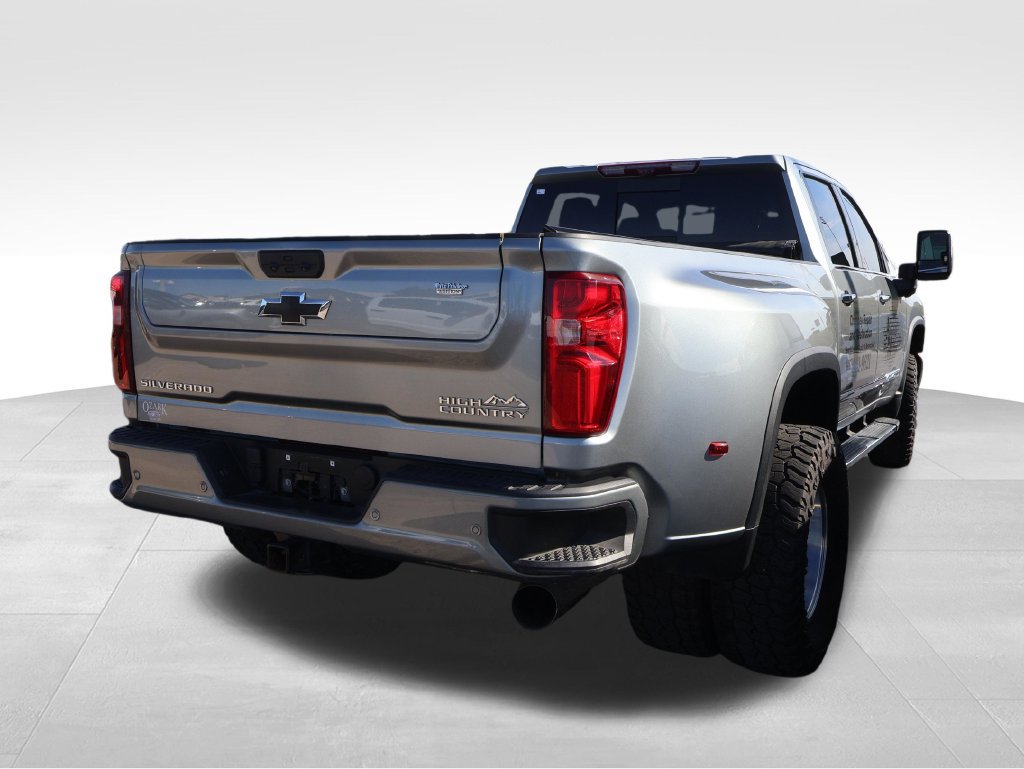 Used 2025 Chevrolet Silverado 3500 High Country w/ High Country Premium Package AWD/4WD image 13