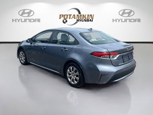 Used 2022 Toyota Corolla LE FWD image 7