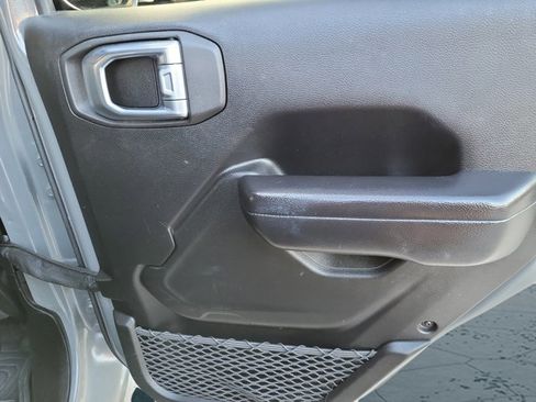 Certified 2021 Jeep Wrangler Unlimited Rubicon image 19