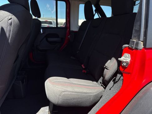 Used 2023 Jeep Wrangler Unlimited Rubicon AWD/4WD image 22