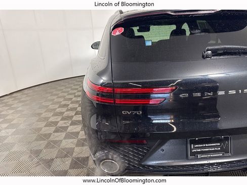 Used 2023 Genesis GV70 3.5T Sport w/ Sport Prestige Package image 17