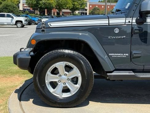 Used 2017 Jeep Wrangler Unlimited Sahara w/ Quick Order Package 24E Chief AWD/4WD image 12