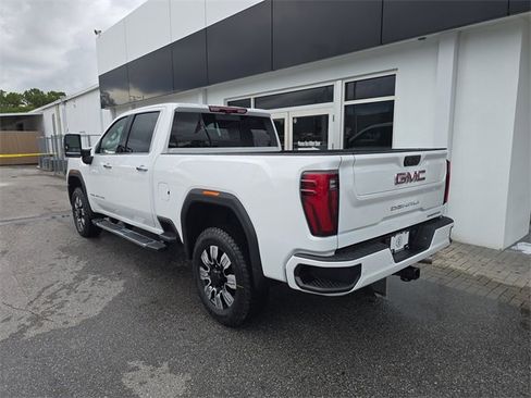 New 2025 GMC Sierra 2500 Denali w/ Denali Reserve Package image 5