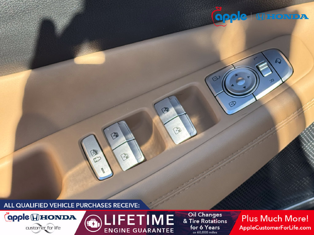 Used 2023 Hyundai Santa Fe Calligraphy AWD/4WD image 8