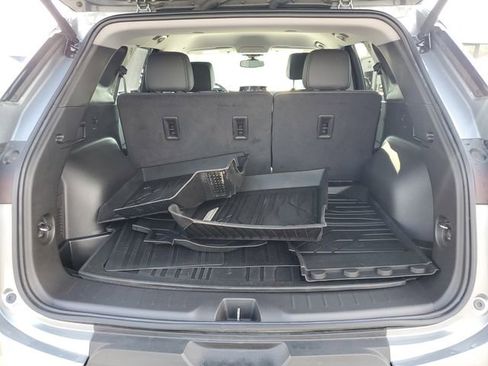 Used 2023 Chevrolet Blazer LT w/ Midnight/Sport Edition FWD image 10