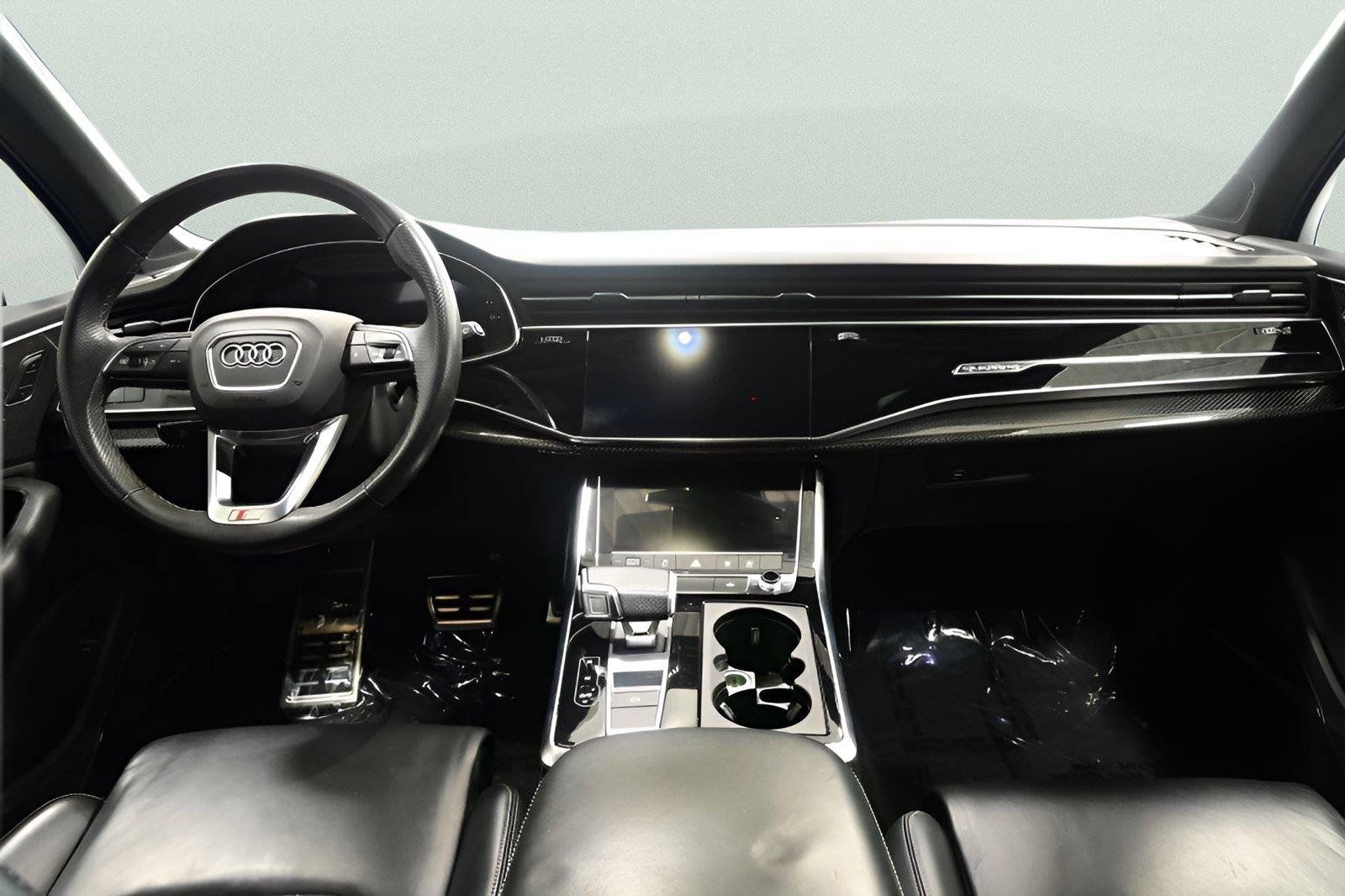 Used 2021 Audi SQ7 Premium Plus w/ Driver Assistance Package AWD/4WD image 16