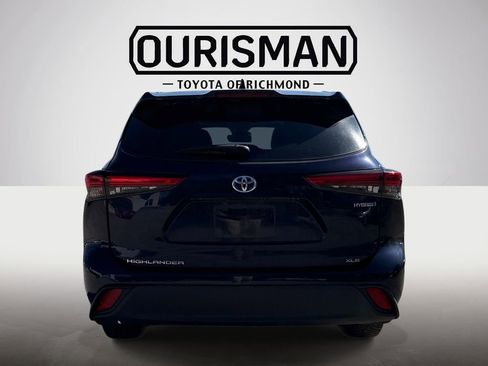 Certified 2020 Toyota Highlander XLE AWD/4WD image 6