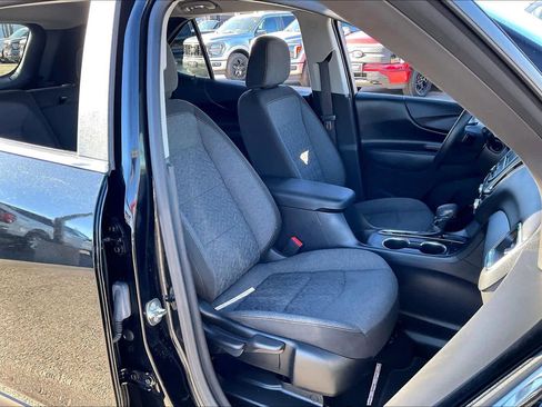 Used 2024 Chevrolet Equinox LT image 9