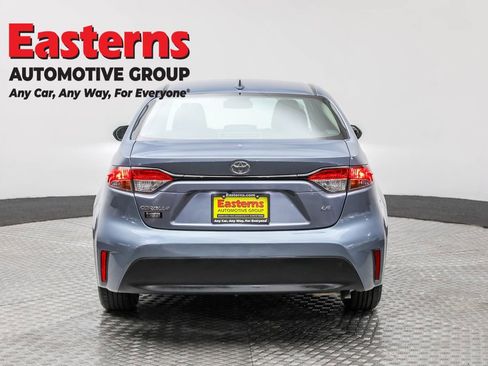 Used 2024 Toyota Corolla LE image 6