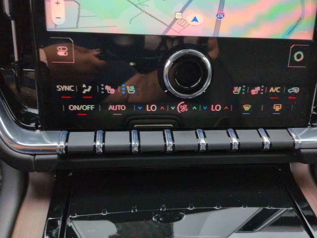 New 2026 GMC Yukon Denali w/ Advanced Technology Package AWD/4WD image 19