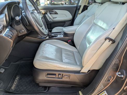 Used 2010 Acura MDX w/ Advance & Entertainment image 10