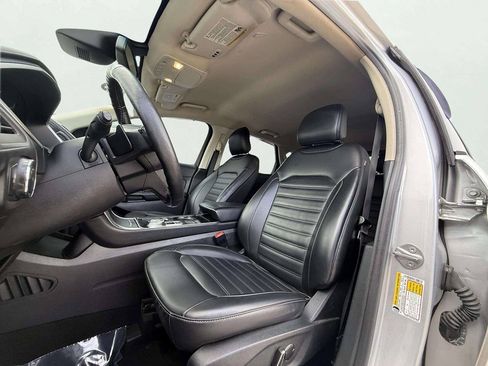 Used 2019 Ford Edge SEL w/ Equipment Group 201A AWD/4WD image 15