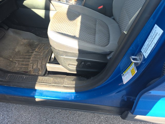 Used 2020 Ford Escape SE FWD image 9