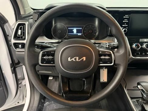 Used 2022 Kia Sorento LX FWD image 20
