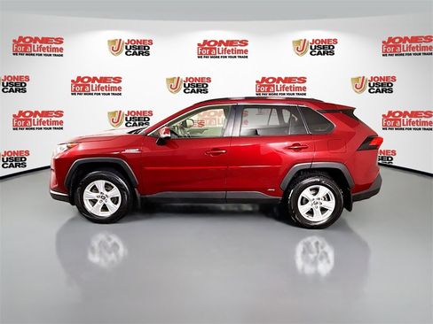 Certified 2021 Toyota RAV4 XLE image 15
