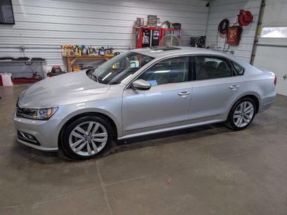 Used 2017 Volkswagen Passat 1.8T SE