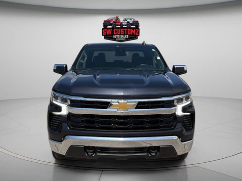 Used 2023 Chevrolet Silverado 1500 LT AWD/4WD image 2