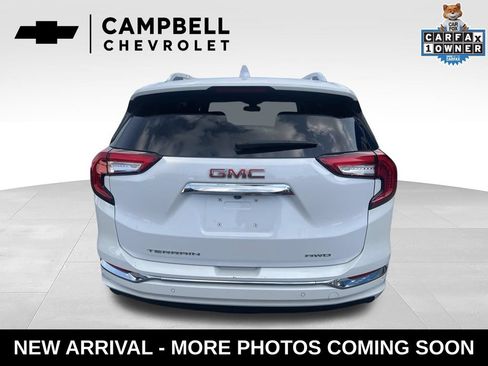 Used 2023 GMC Terrain Denali w/ Denali Premium Package AWD/4WD image 4
