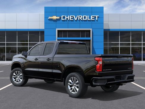 New 2026 Chevrolet Silverado 1500 Custom RWD image 4