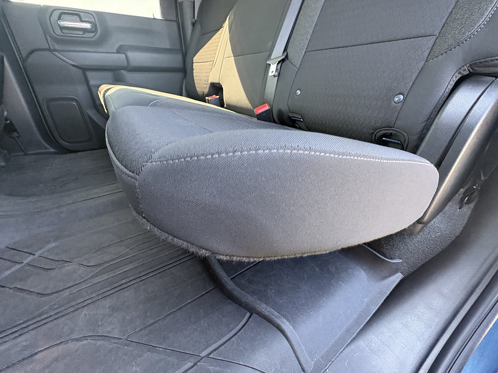 Used 2025 Chevrolet Silverado 2500 Custom w/ Custom Value Package AWD/4WD image 18