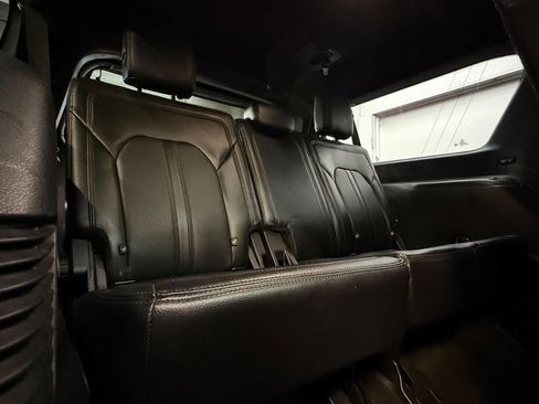 Used 2019 Ford Expedition Limited w/ Equipment Group 301A AWD/4WD image 12