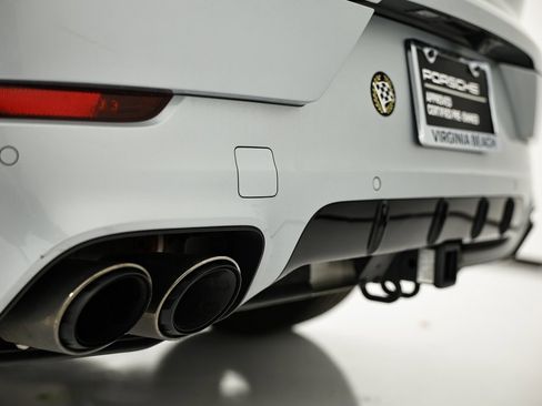 Certified 2025 Porsche Cayenne image 16