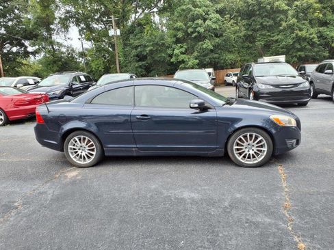 Used 2012 Volvo C70 T5 image 2