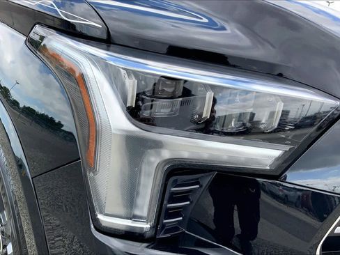 Used 2024 Toyota Sequoia Platinum image 27