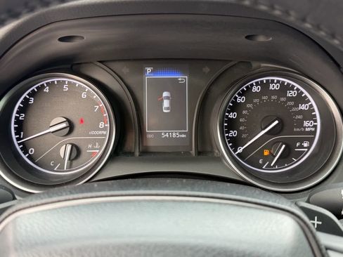 Used 2024 Toyota Camry SE image 33